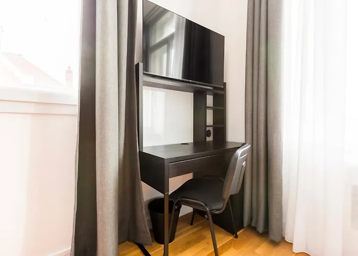 Au Qui Dort - Gounod Appartement *